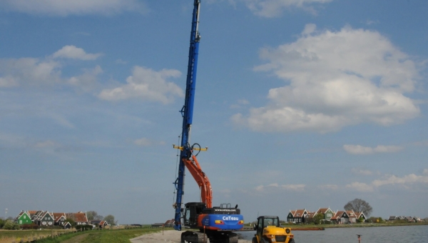 ijkversterking Marken update Start aanbrengen verticale drainage met vibrostelling 